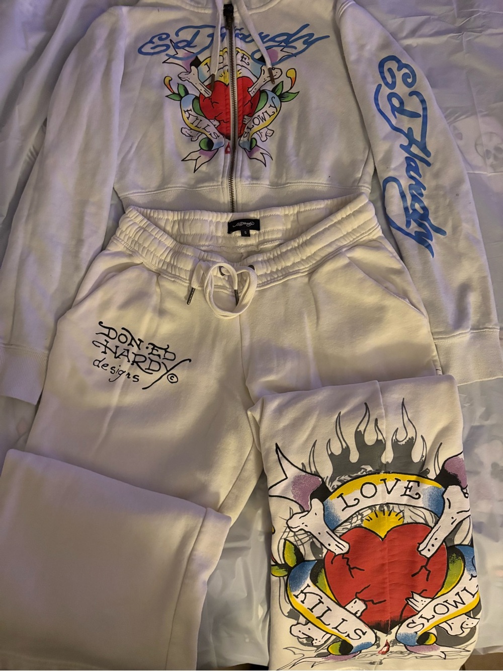 Ed Hardy Women’s White Graphic Sweatsuit - 'Love Kills Slowly'
